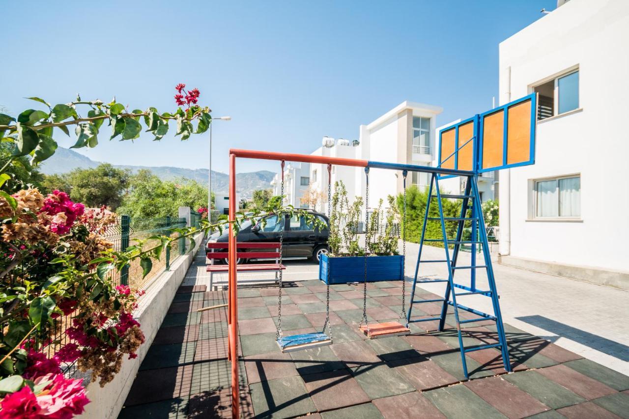 Beautiful & Quiet Two-Bedroom Apartment With Private Garden Lukomorye C1 Girne Buitenkant foto