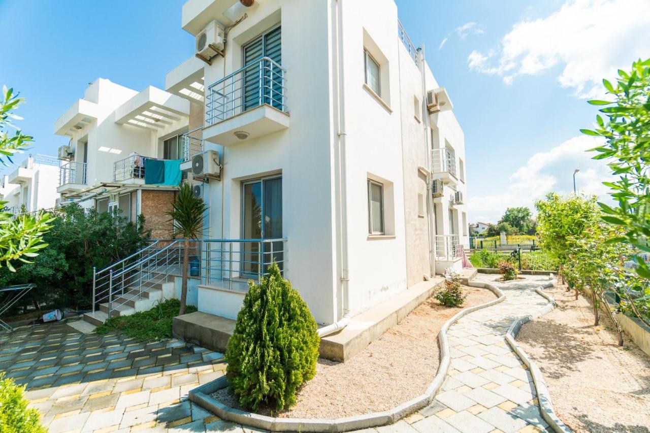 Beautiful & Quiet Two-Bedroom Apartment With Private Garden Lukomorye C1 Girne Buitenkant foto